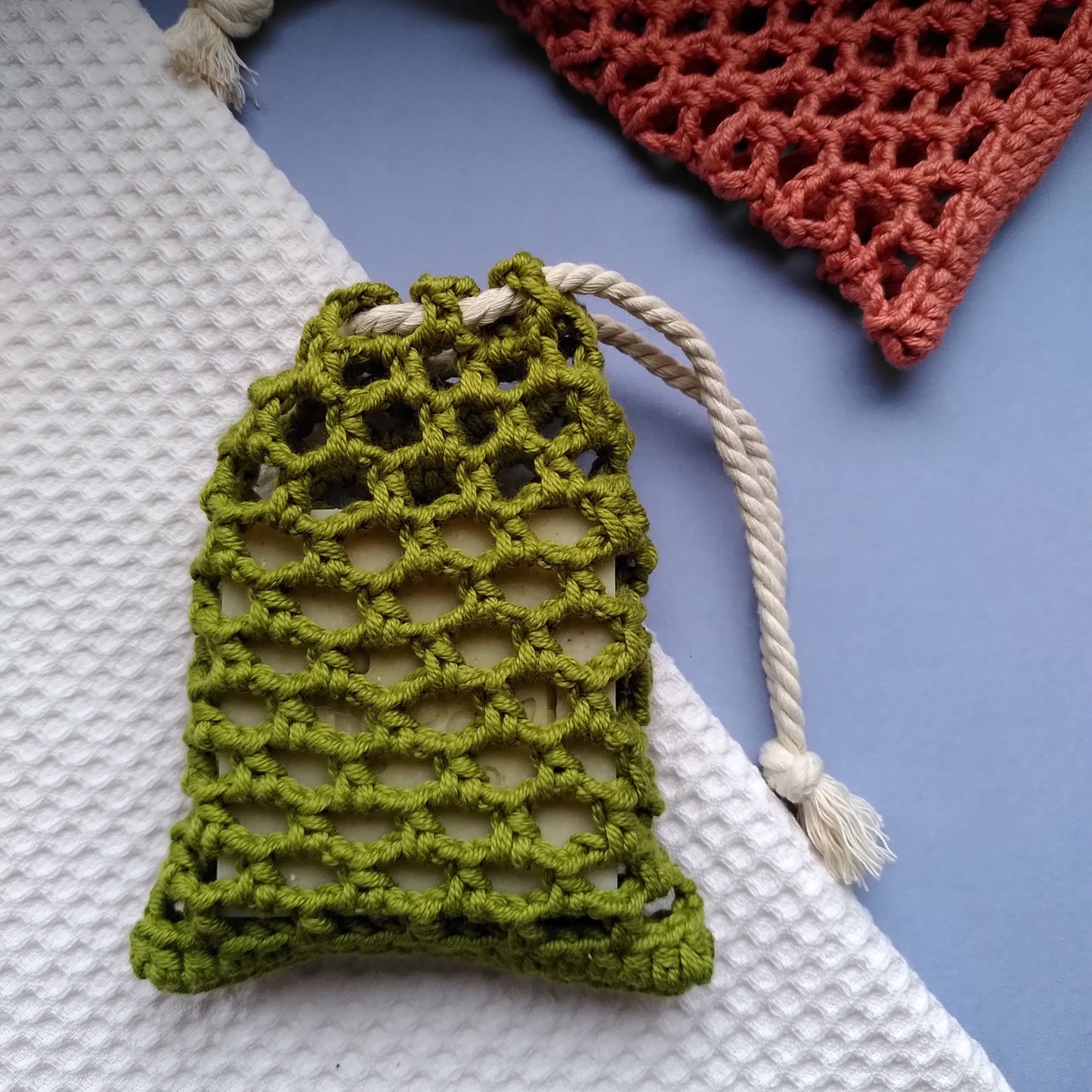 filet sauve-savon solide crochet coton France artisanal vert