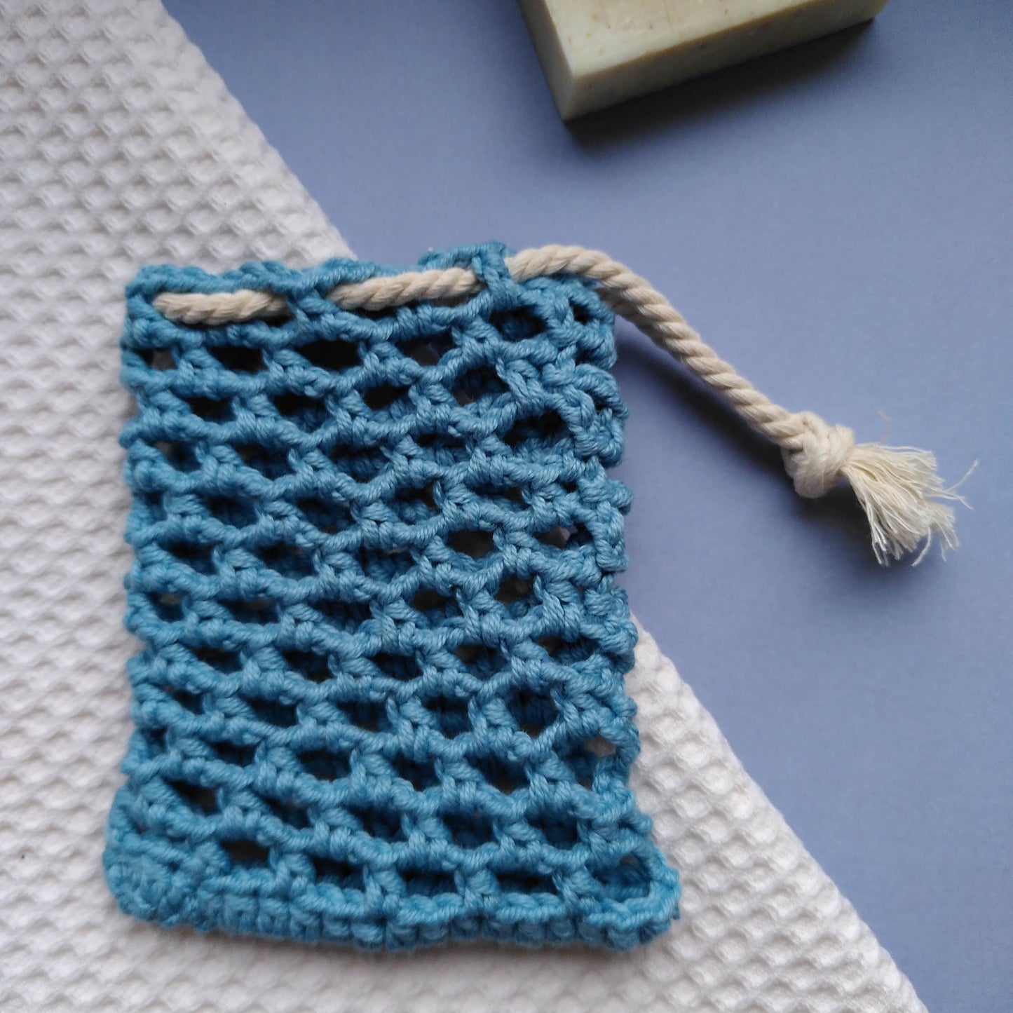 filet sauve-savon solide crochet coton France artisanal bleu gris