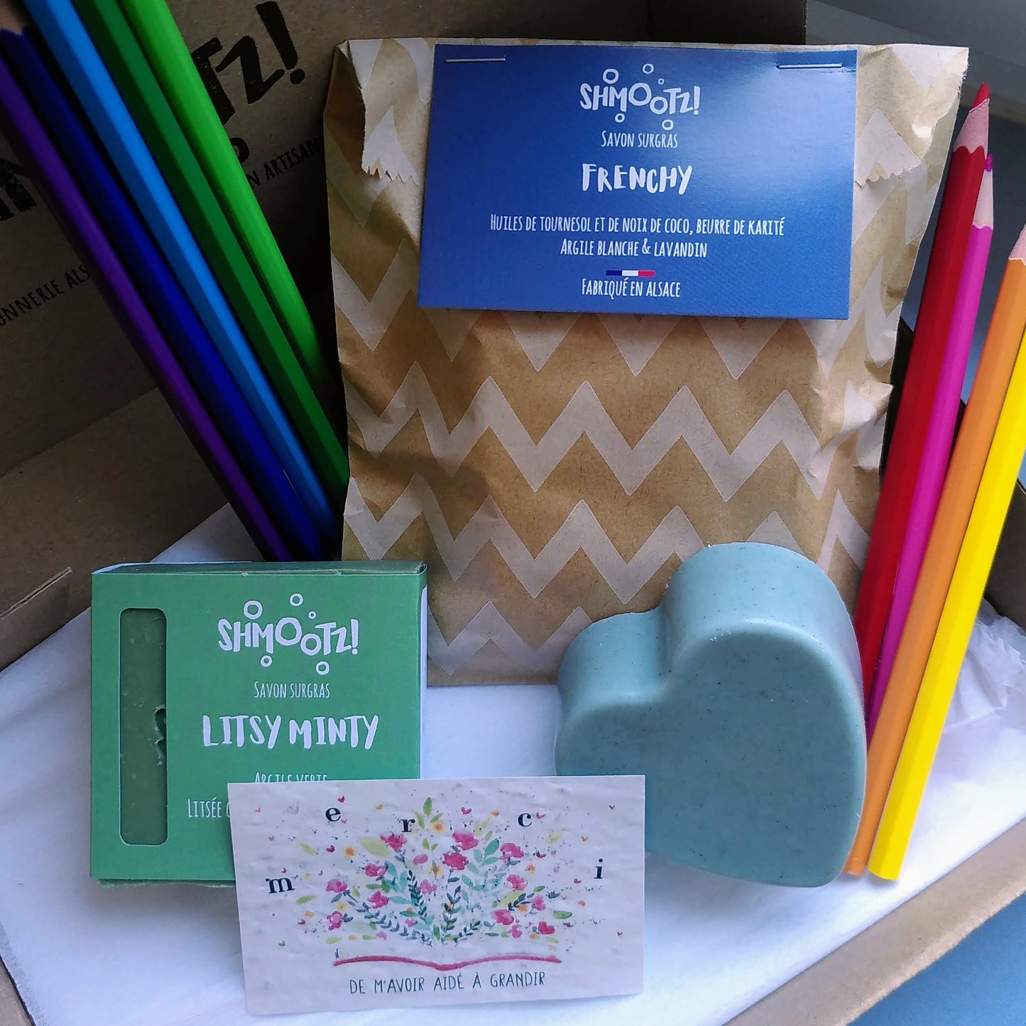 coffret cadeau merci maîtresse nounou savons carte à planter artisanal